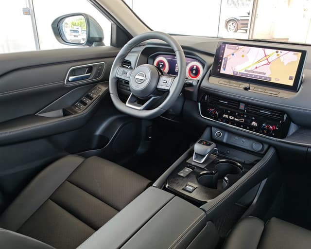 Nissan X-Trail Tekna 1.5 VC-T Mild Hybrid 2WD 8/21