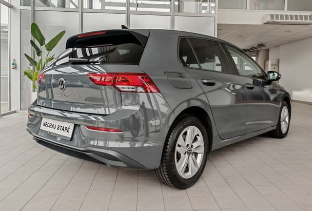 Volkswagen Golf Life 2.0 TDI 110KW DSG 6/25
