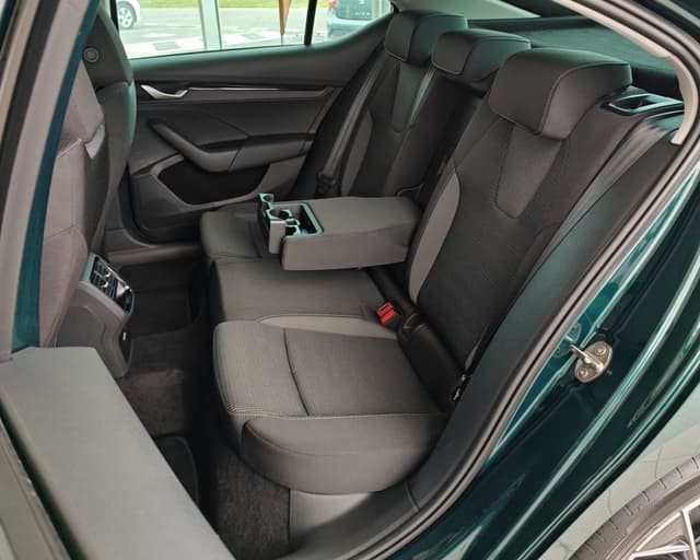 Škoda Octavia Selection 2.0 TDI DSG 9/24