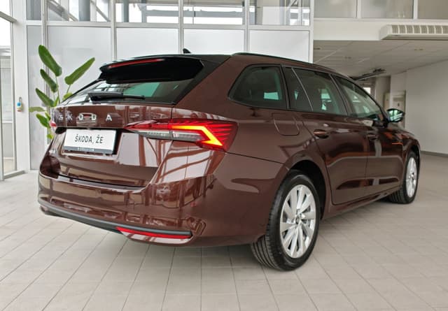Škoda Octavia Combi Selection 1.5 TSI m-HEV DSG 4/21