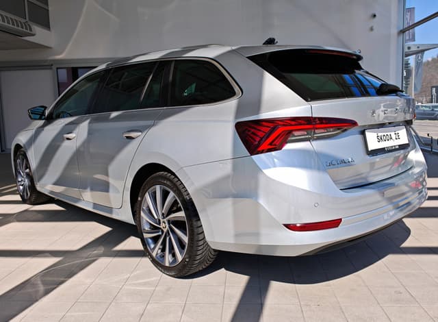 Škoda Octavia Combi 2.0 TDI Style DSG 4/29