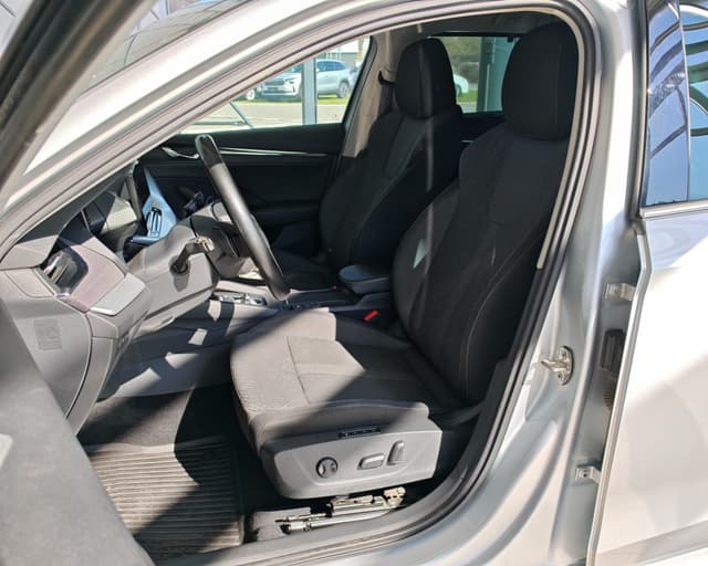 Škoda Octavia Combi 2.0 TDI Style DSG 7/29