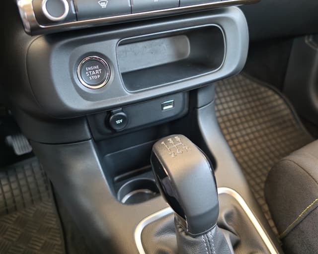 Citroën C3 1.2 PureTech Shine Pack 16/22