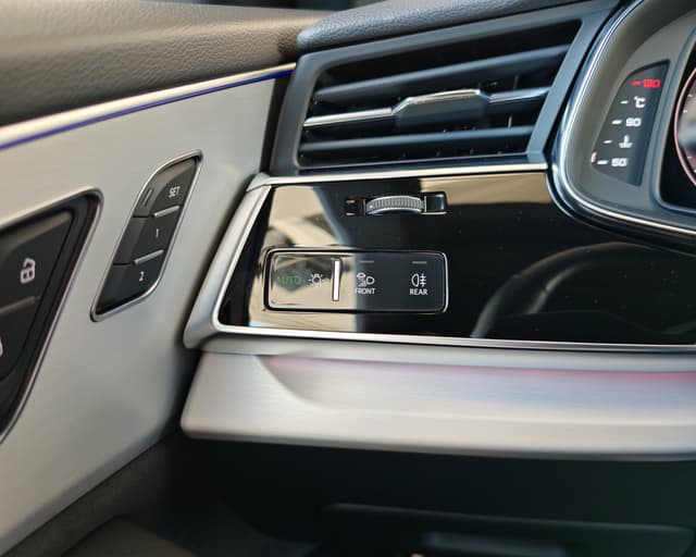 Audi Q8 50 3.0 TDI mHEV Quattro Tiptronic 27/43