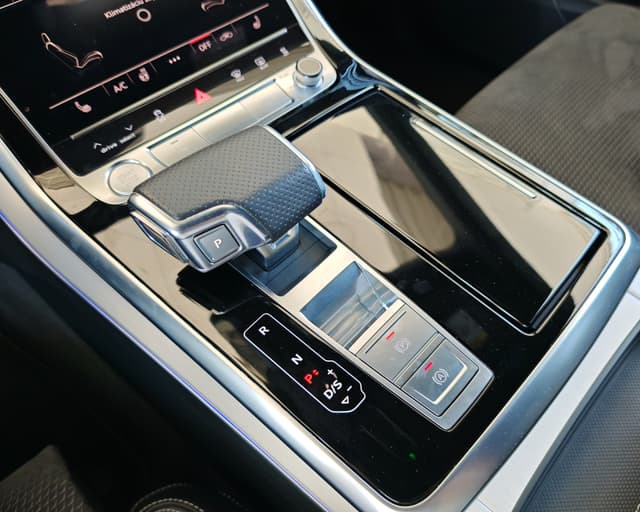 Audi Q8 50 3.0 TDI mHEV Quattro Tiptronic 26/43