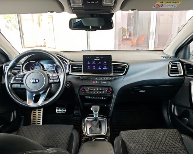 Kia Ceed SW 1.4 T-GDi First Edition 9/33
