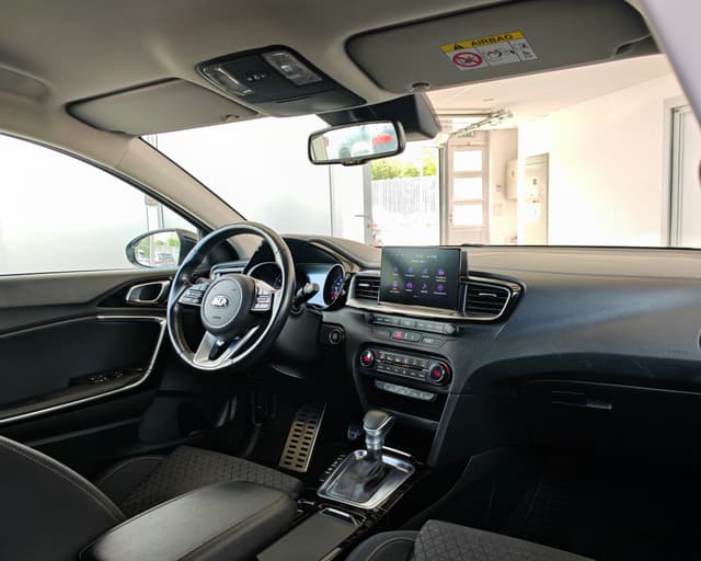 Kia Ceed SW 1.4 T-GDi First Edition 8/33