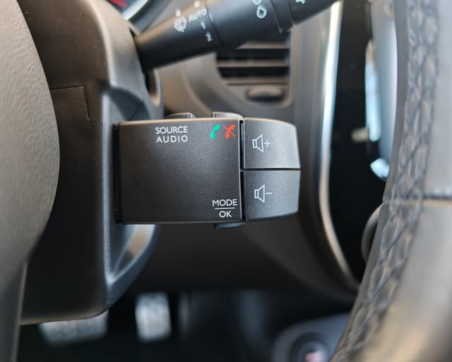 Renault Captur Energy TCe 120 Intens EDC 12/26