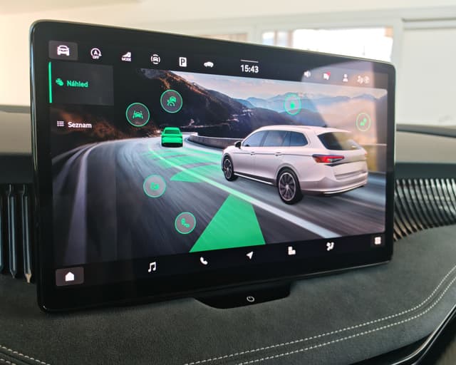 Škoda Superb Combi Sportline 2.0 TDI 110KW 2025 18/30