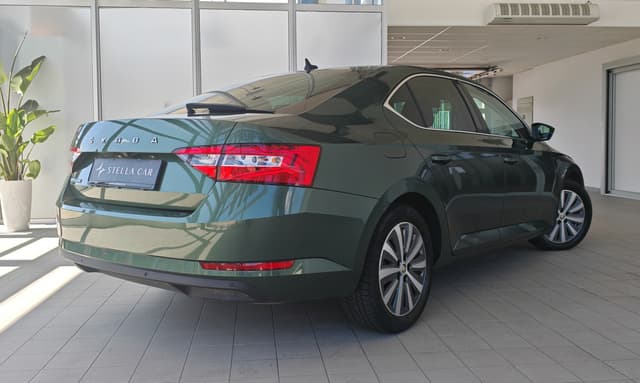 Škoda Superb 2.0 TDI SCR Ambition DSG 4/31