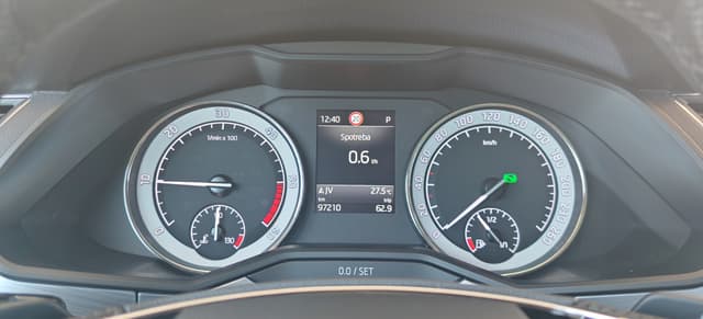 Škoda Superb 2.0 TDI SCR Ambition DSG 11/31