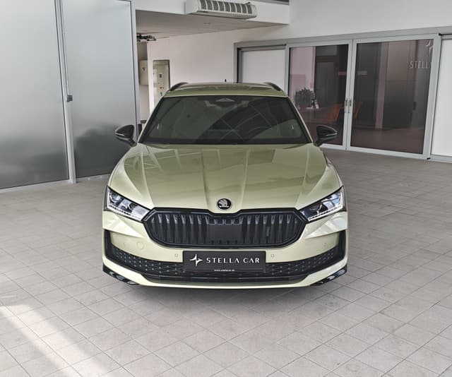 Škoda Superb Combi Sportline 2.0 TDI 142kW 4x4 2/29