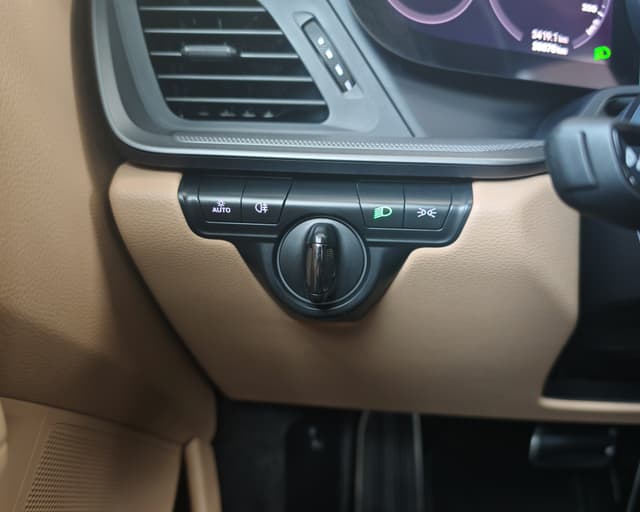 Porsche 911 Carrera 992 3.0 PDK 283 kW 21/26