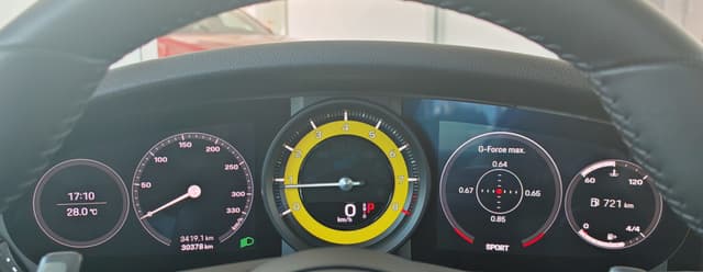 Porsche 911 Carrera 992 3.0 PDK 283 kW 11/26