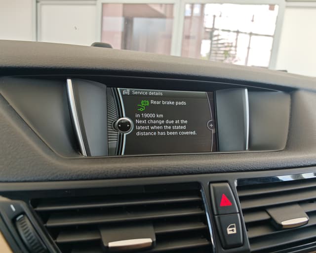 BMW X1 xDrive 25d A/T 18/36