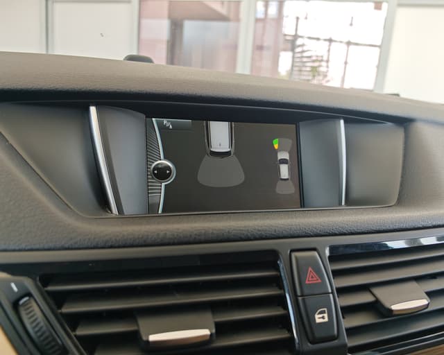 BMW X1 xDrive 25d A/T 13/36