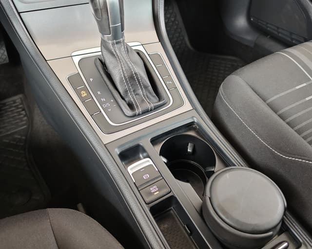 Volkswagen Golf Variant VII 2.0 TDI DSG Lounge BlueMotion 15/20