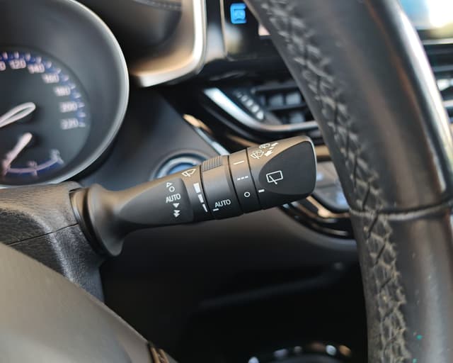 Toyota C-HR 1.8 Hybrid Comfort E-CVT 15/31