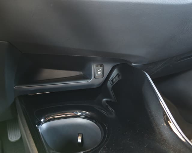 Toyota C-HR 1.8 Hybrid Comfort E-CVT 22/31