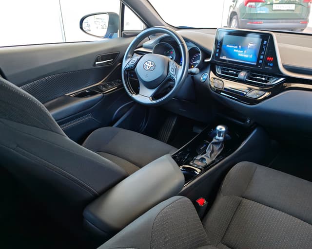 Toyota C-HR 1.8 Hybrid Comfort E-CVT 11/31