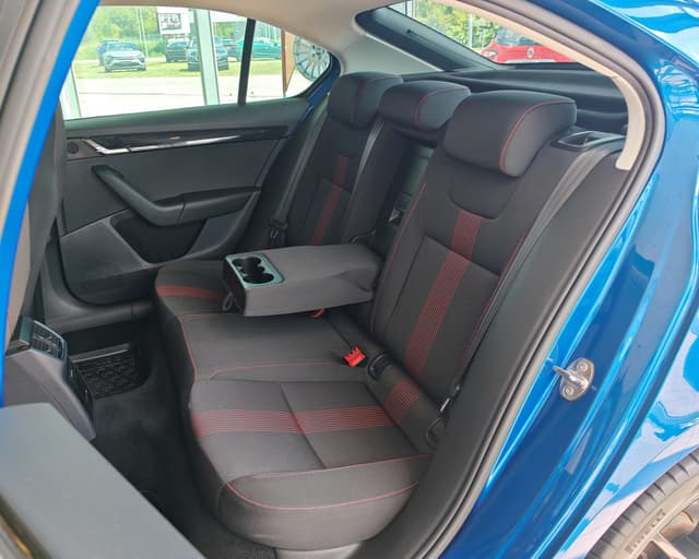 Škoda octavia 2.0 TSI Style DSG 9/27