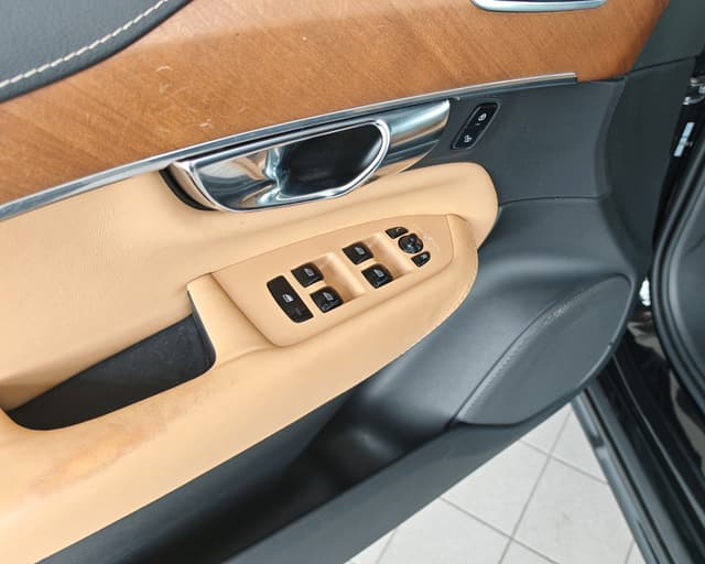 Volvo XC90 2.0 B5 Drive-E Inscription AWD A/T 7m 10/32