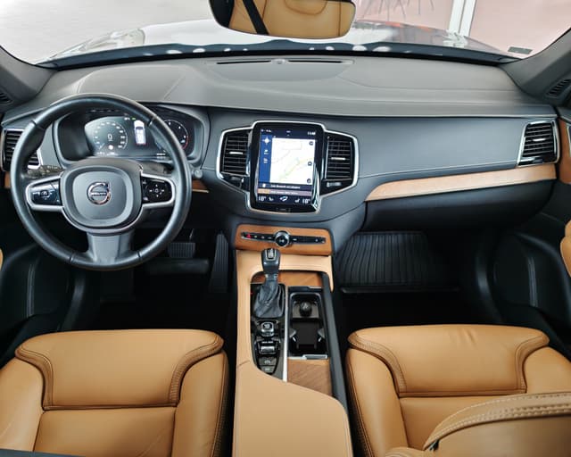Volvo XC90 2.0 B5 Drive-E Inscription AWD A/T 7m 17/32