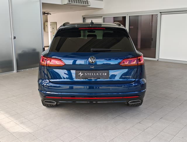 Volkswagen Touareg R-Line eHybrid 250KW 6/45