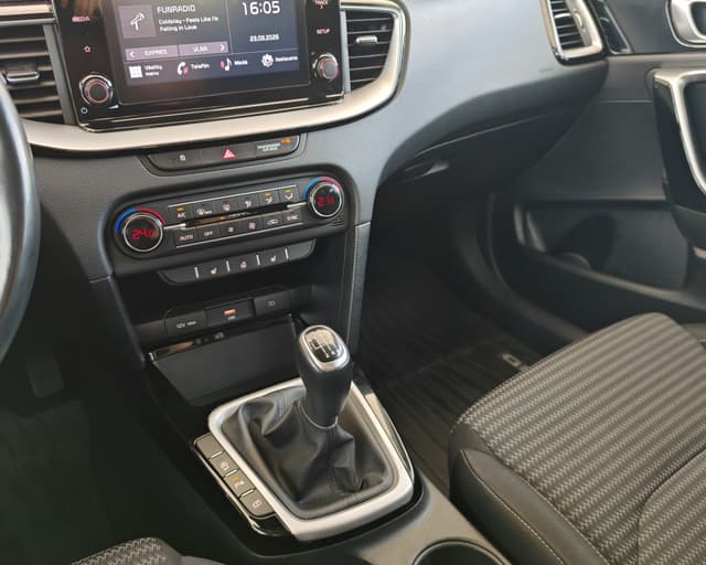 Kia Ceed SW 1.5 T-GDi Gold 12/24