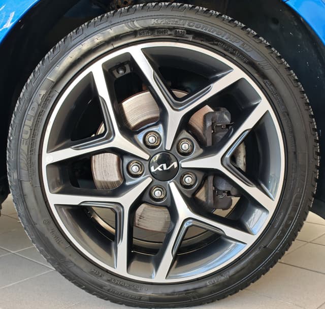 Kia Ceed SW 1.5 T-GDi Gold 21/24