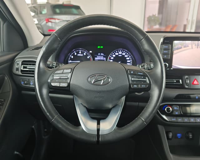 Hyundai i30 CW 1.0 T-GDi Family 9/25