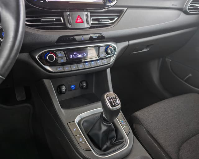 Hyundai i30 CW 1.0 T-GDi Family 14/25