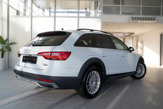 Audi A4 Allroad 40 2.0 TDI mHEV quattro S tronic 4/26