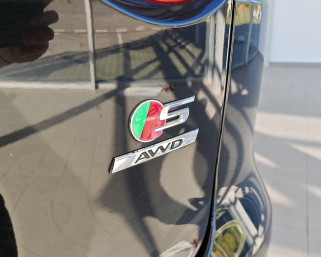 Jaguar F-Pace 3.0 V6P 380k S AWD A/T 27/33