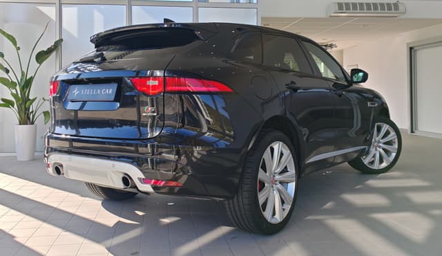 Jaguar F-Pace 3.0 V6P 380k S AWD A/T 4/33